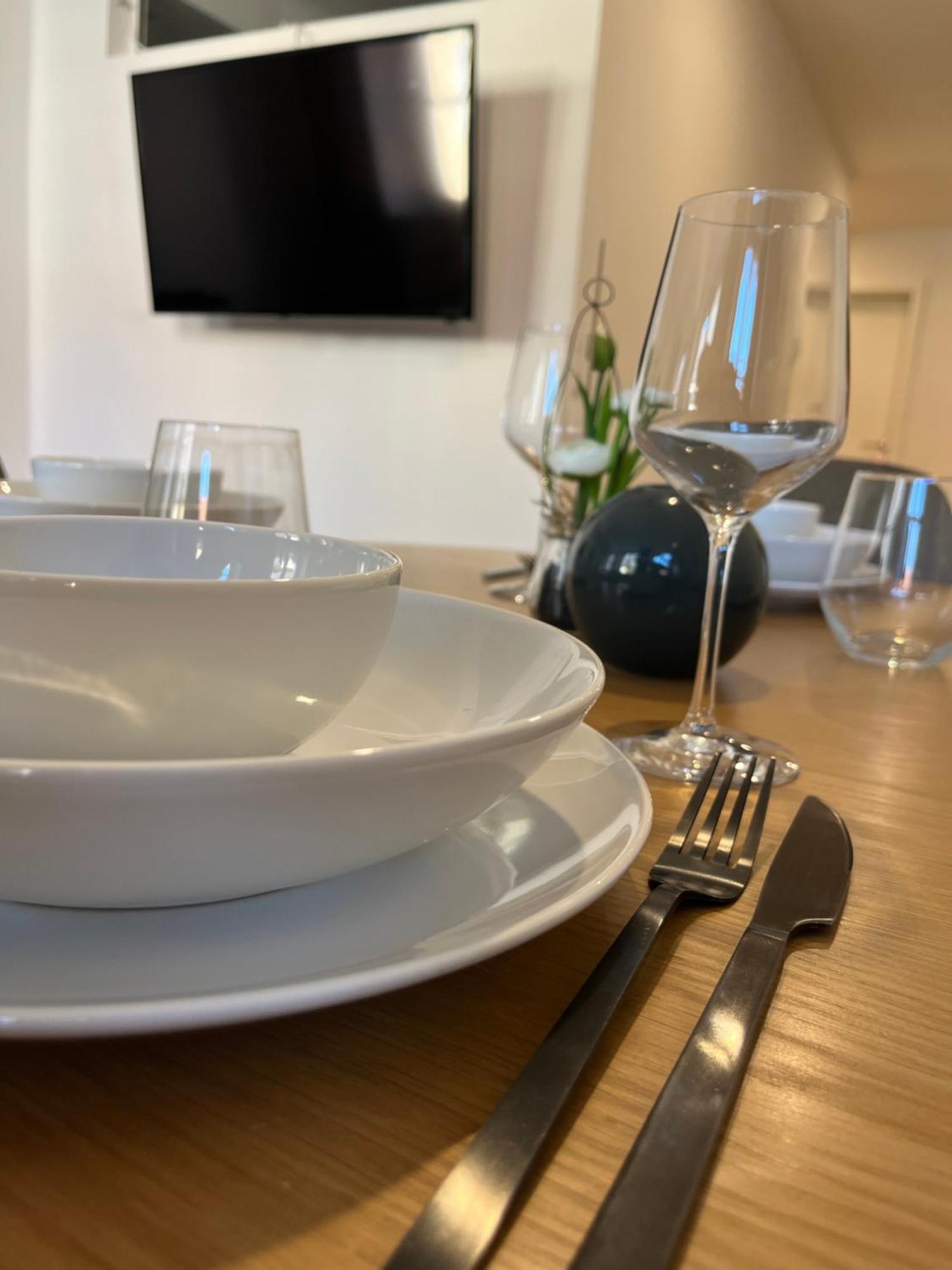 Traumhafte Business & Relax Wohnung Direkt Im Stadtkern Oettingens By Elation Homes Oettingen in Bayern Екстериор снимка
